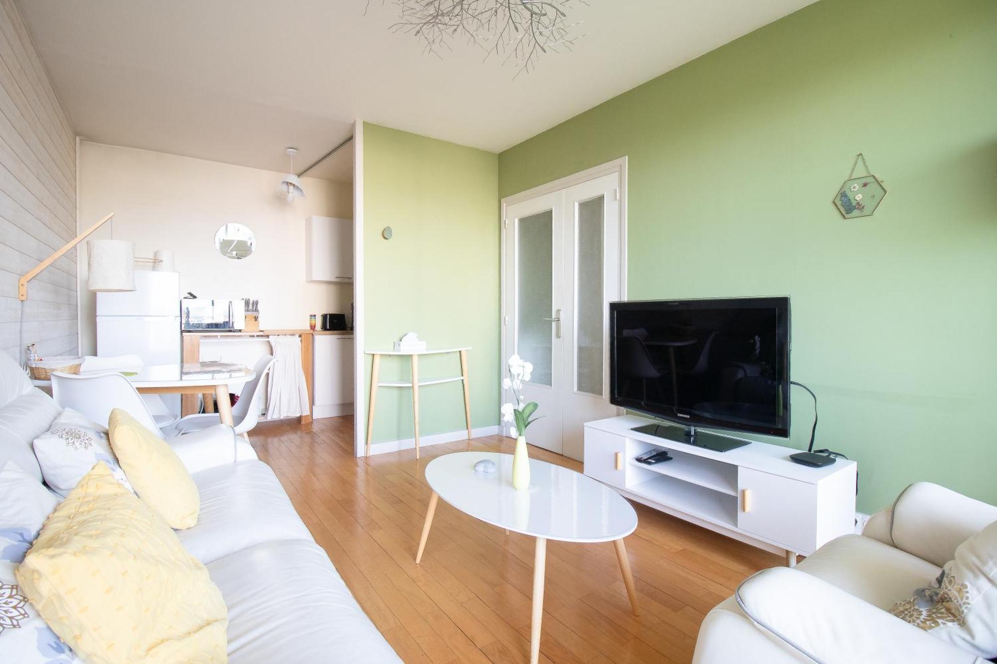Appartement Spacieux Avec Balcon ブール・ガン・ブレス エクステリア 写真